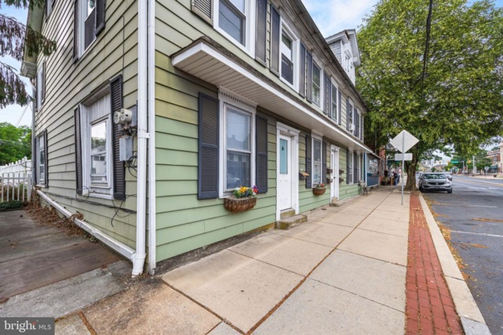 128 E Main St – photo 1