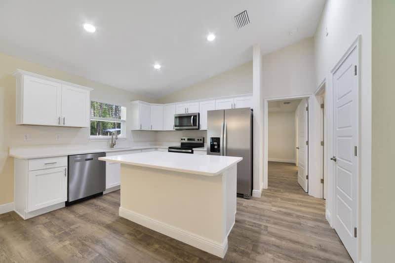 387 E Caldwell Dr – photo 5