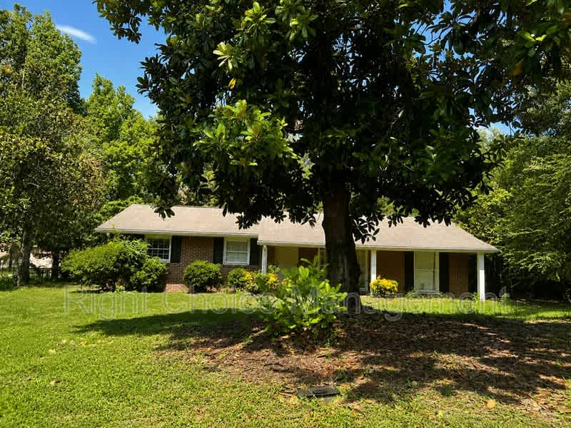 5019 Burbank St – photo 2