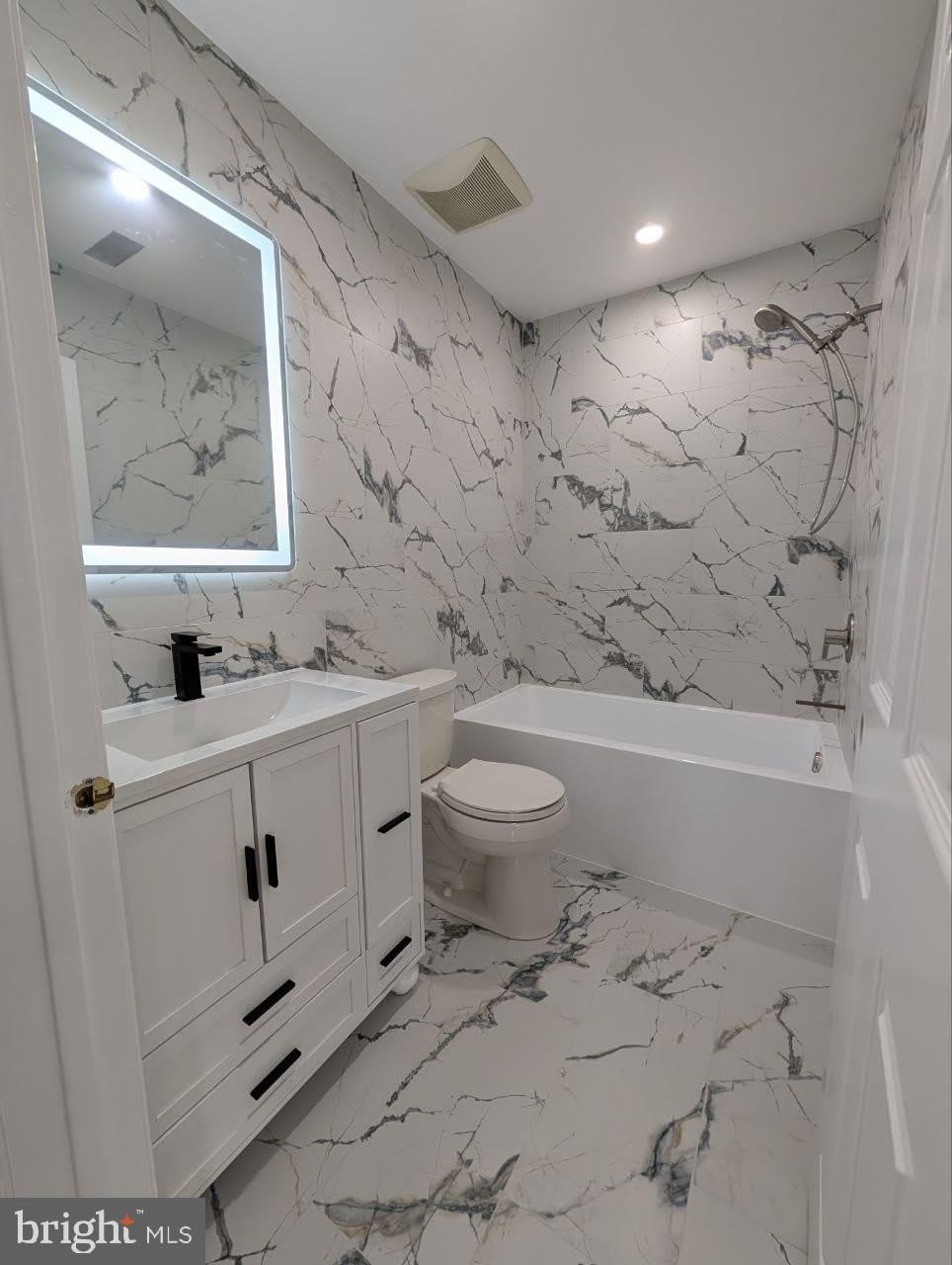 810 DIAMOND Drive – photo 5