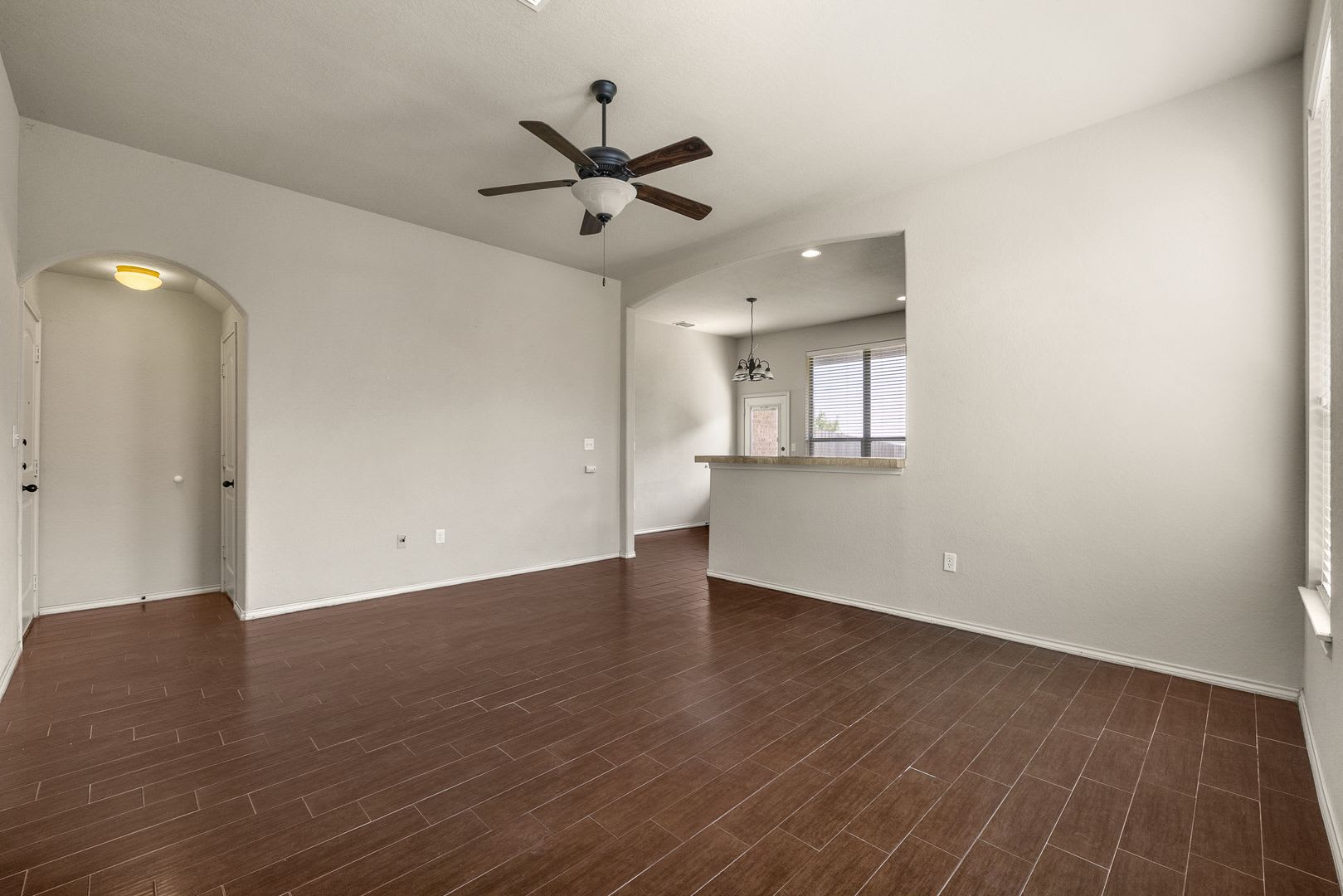 AVAILABLE NOW! Nice 3 Bedroom Duplex in New Braunfels, TX! – photo 2