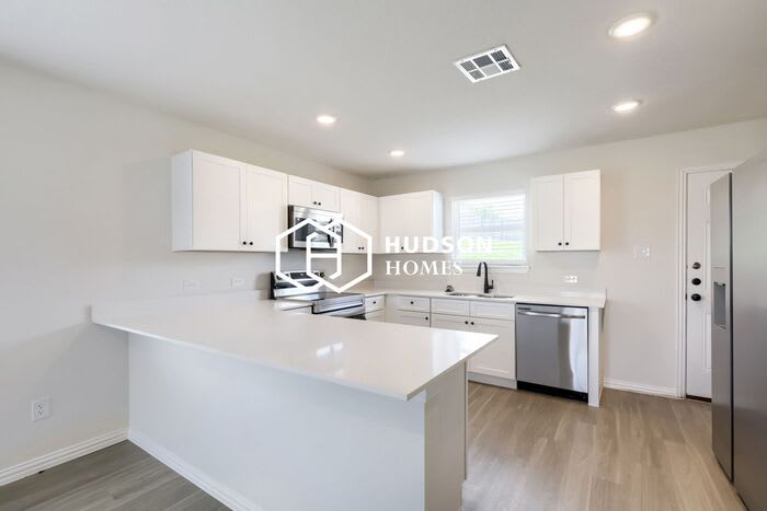 3815 Leming Court – photo 3