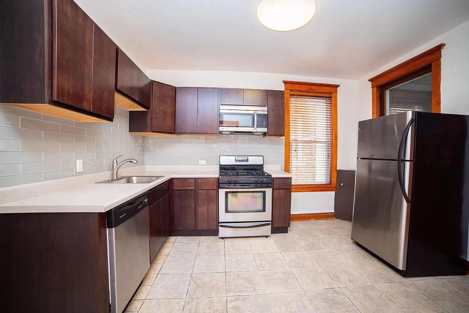 Humboldt Park Apartment – photo 5