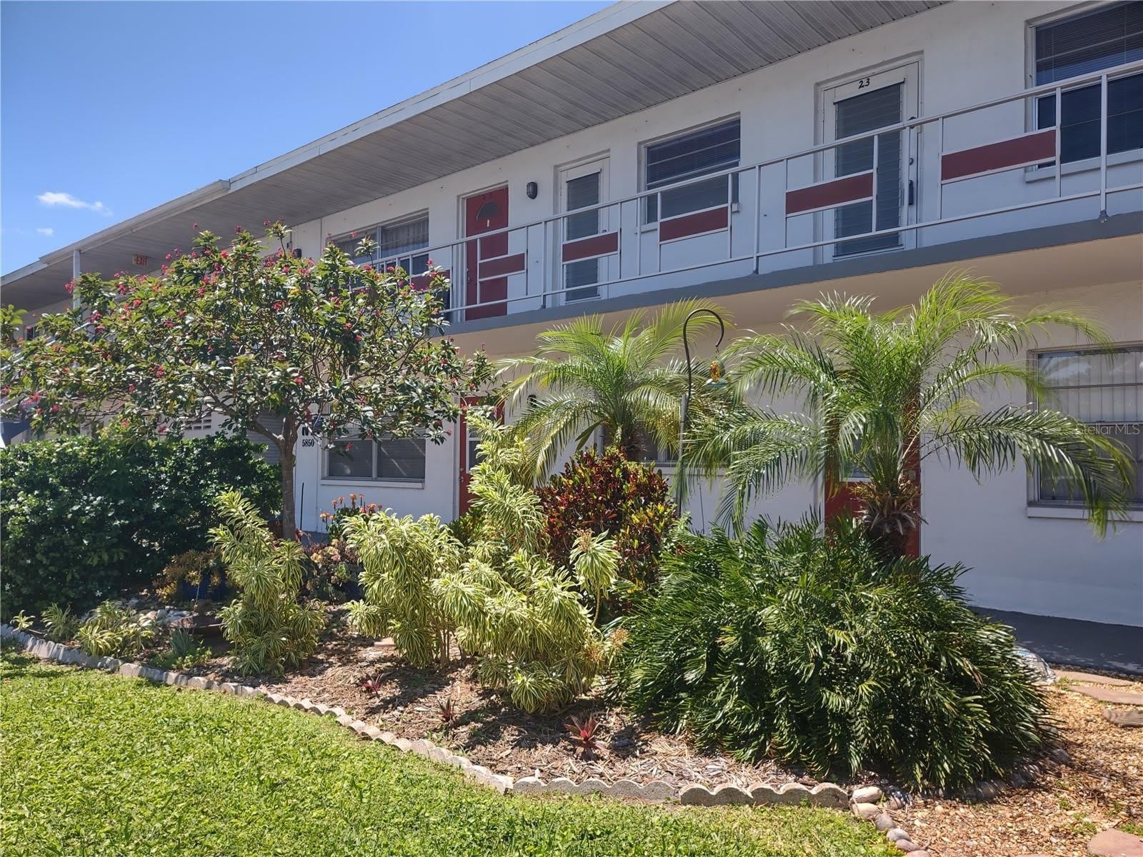 5850 18Th Street N – photo 3