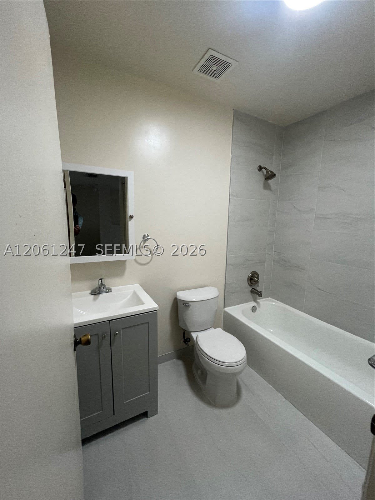 126 SW 21st Ave – photo 3