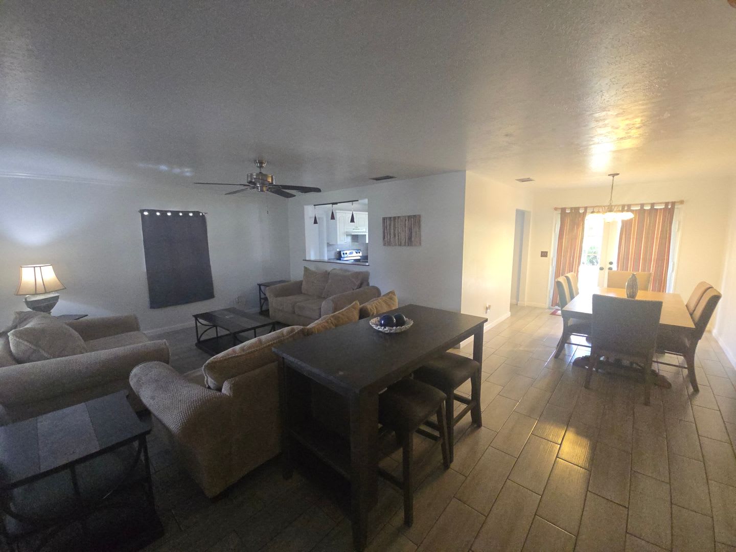 3 Bedroom 2 Bath Home Great Location – photo 5