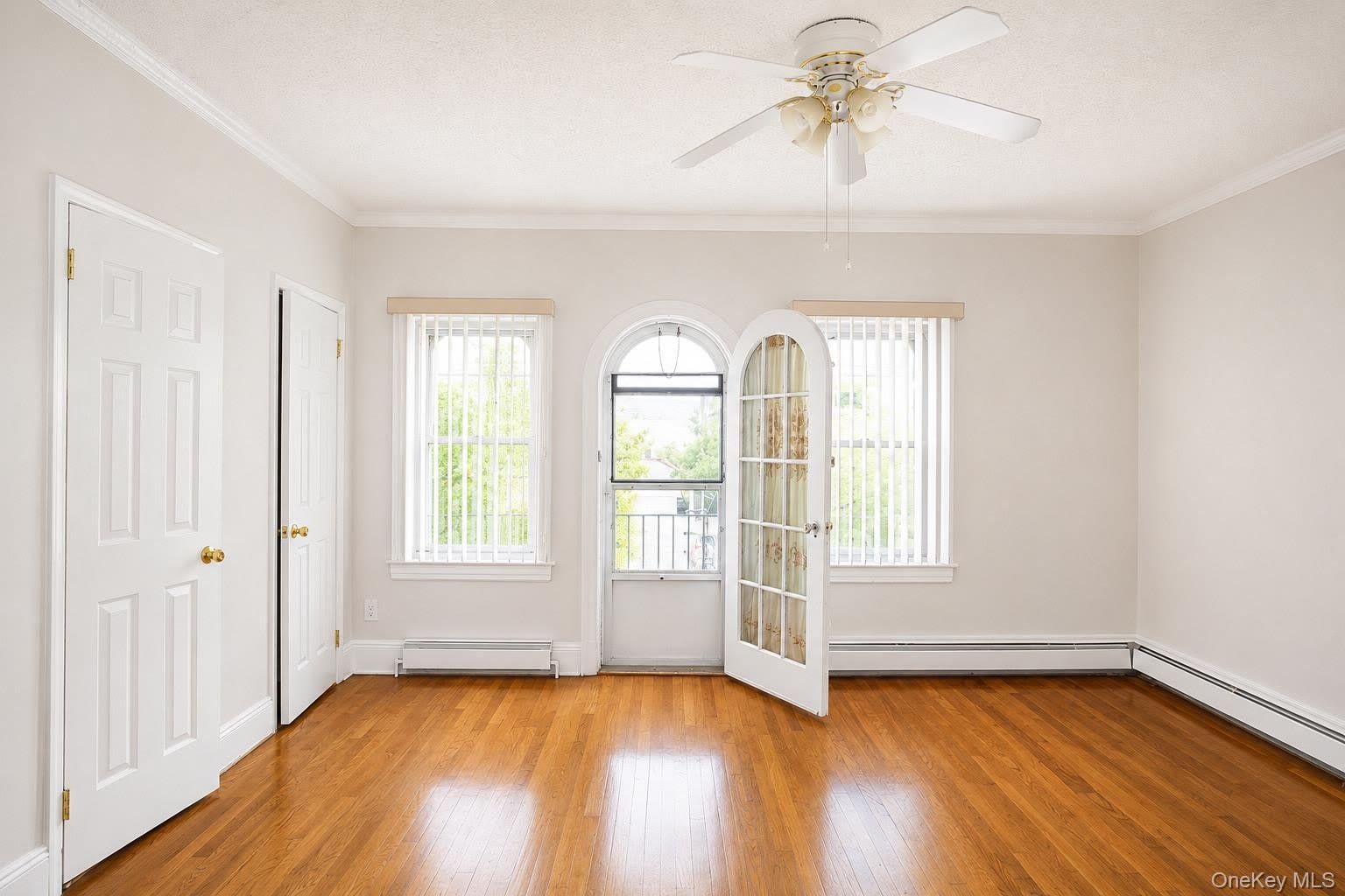 15 W Walnut Street – photo 3