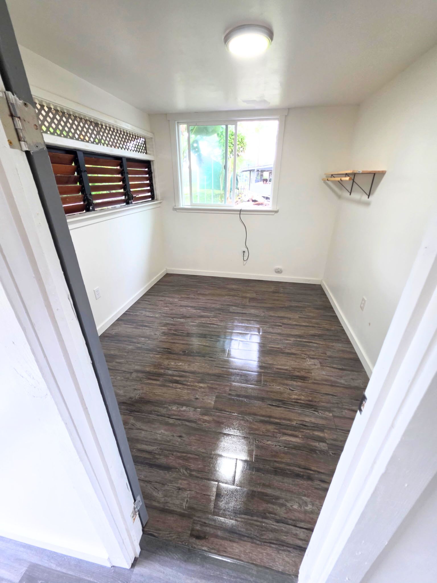 18 1343 Volcano Road Unit 1 3 Bed 1 Bath – photo 3