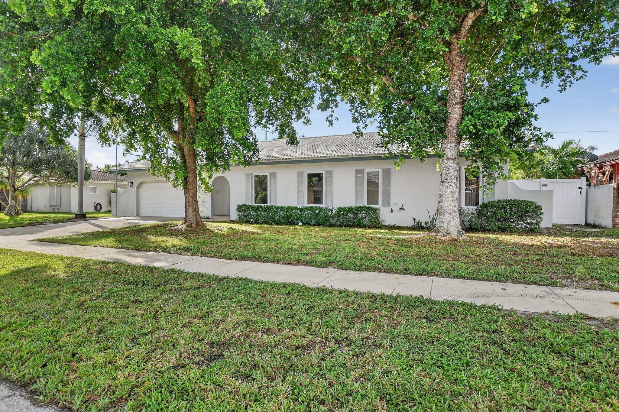 1544 Nw 9Th Street – photo 3