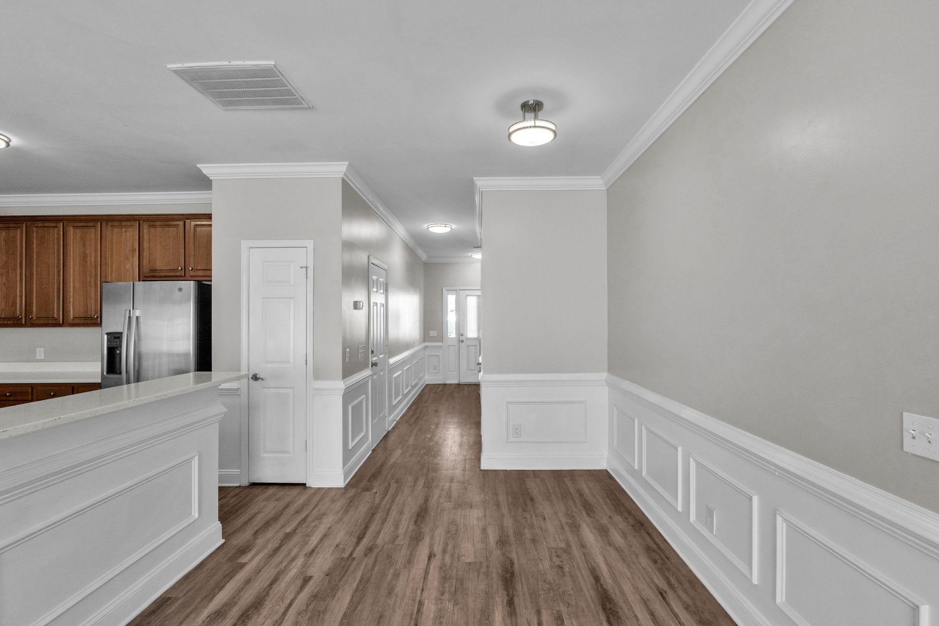 Spacious 3BR Townhome + Garage – photo 4