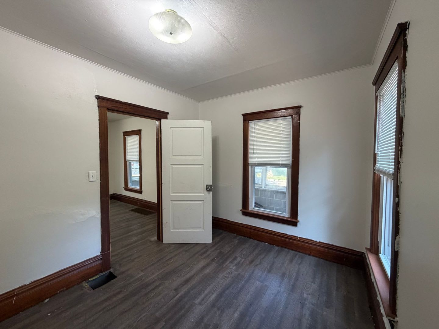 3 Bedroom 1 Bathroom Single Family Home – photo 4