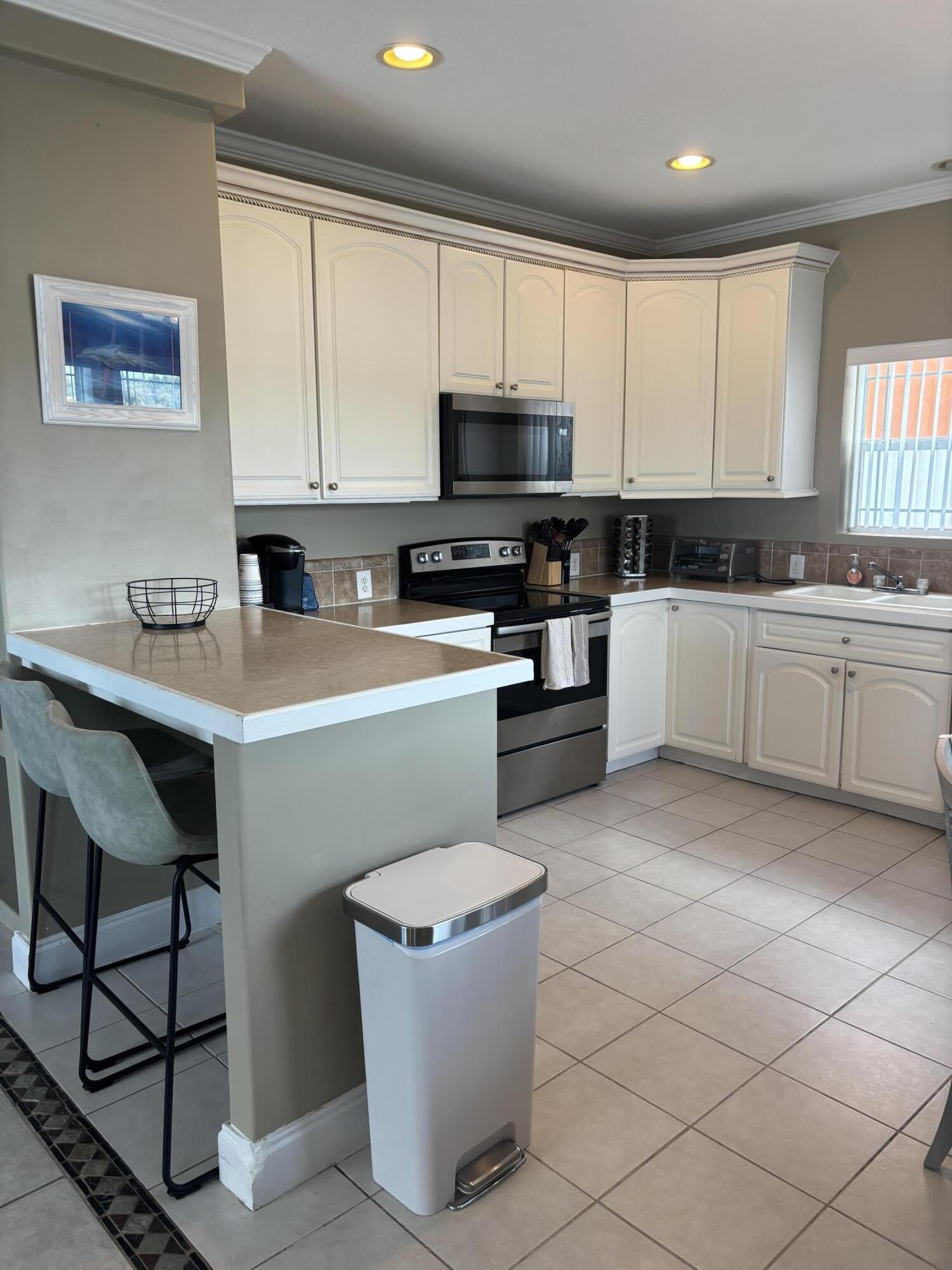 210 W 2Nd Court – photo 5