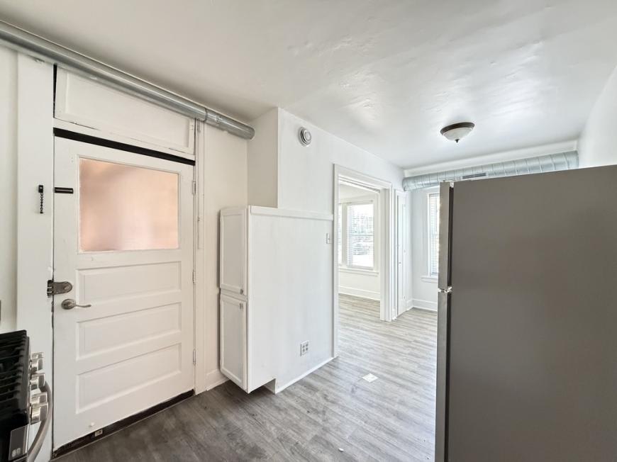1603 McVicker – photo 4