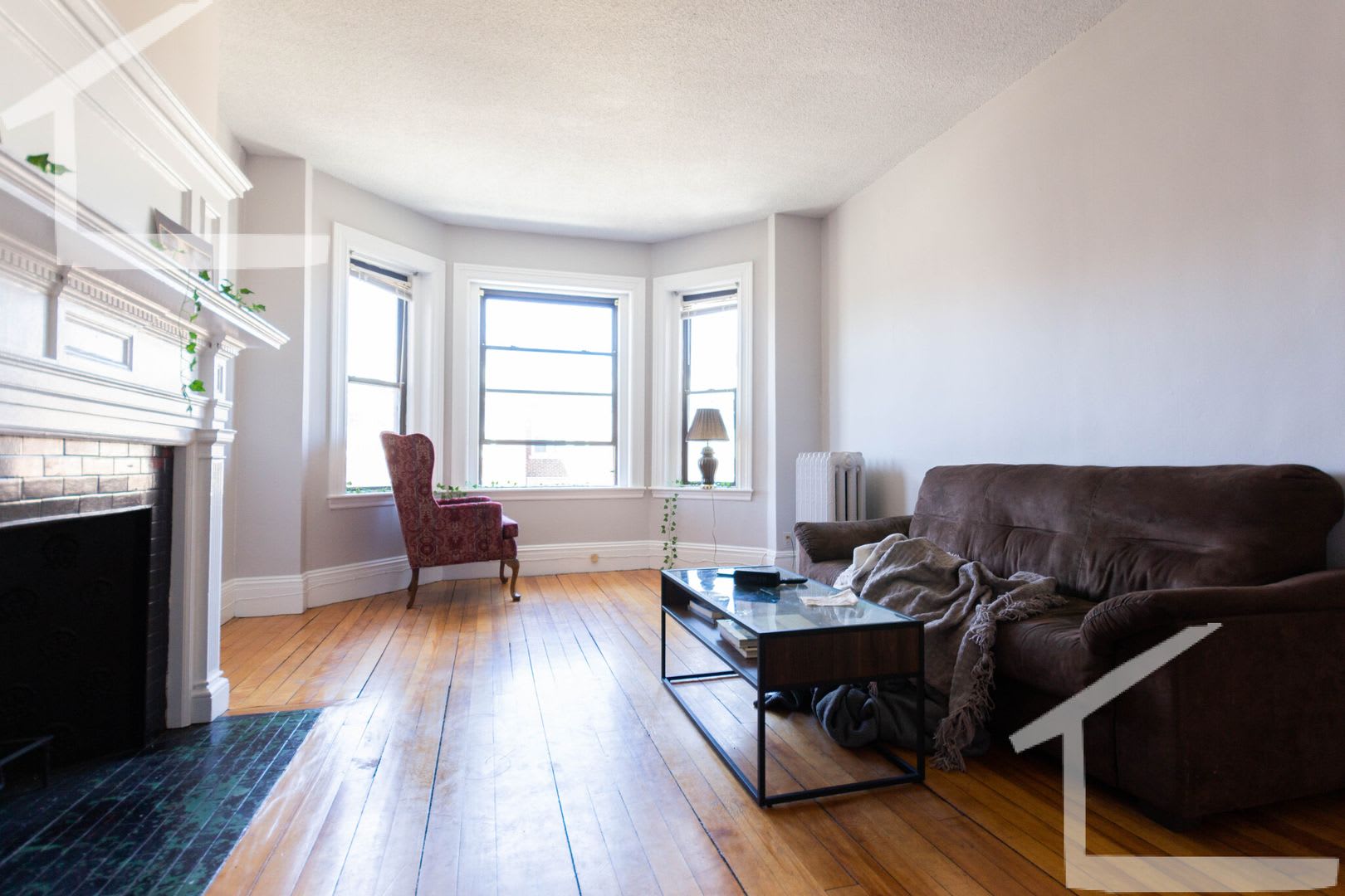 Nice 4 bed next to the green line in Allston – photo 2