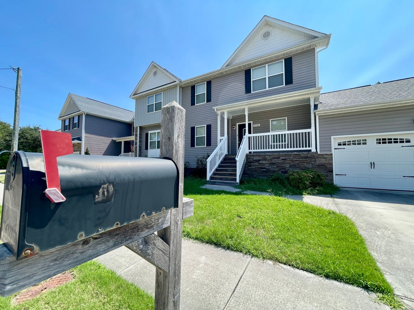 Stunning 4 Bedroom, 2.5 Bath Home Just 3 Blocks to Chesapeake Bay – photo 2
