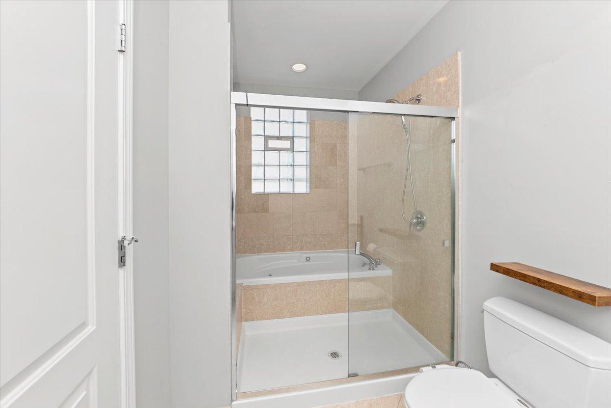 2020 W Pierce Ave – photo 4