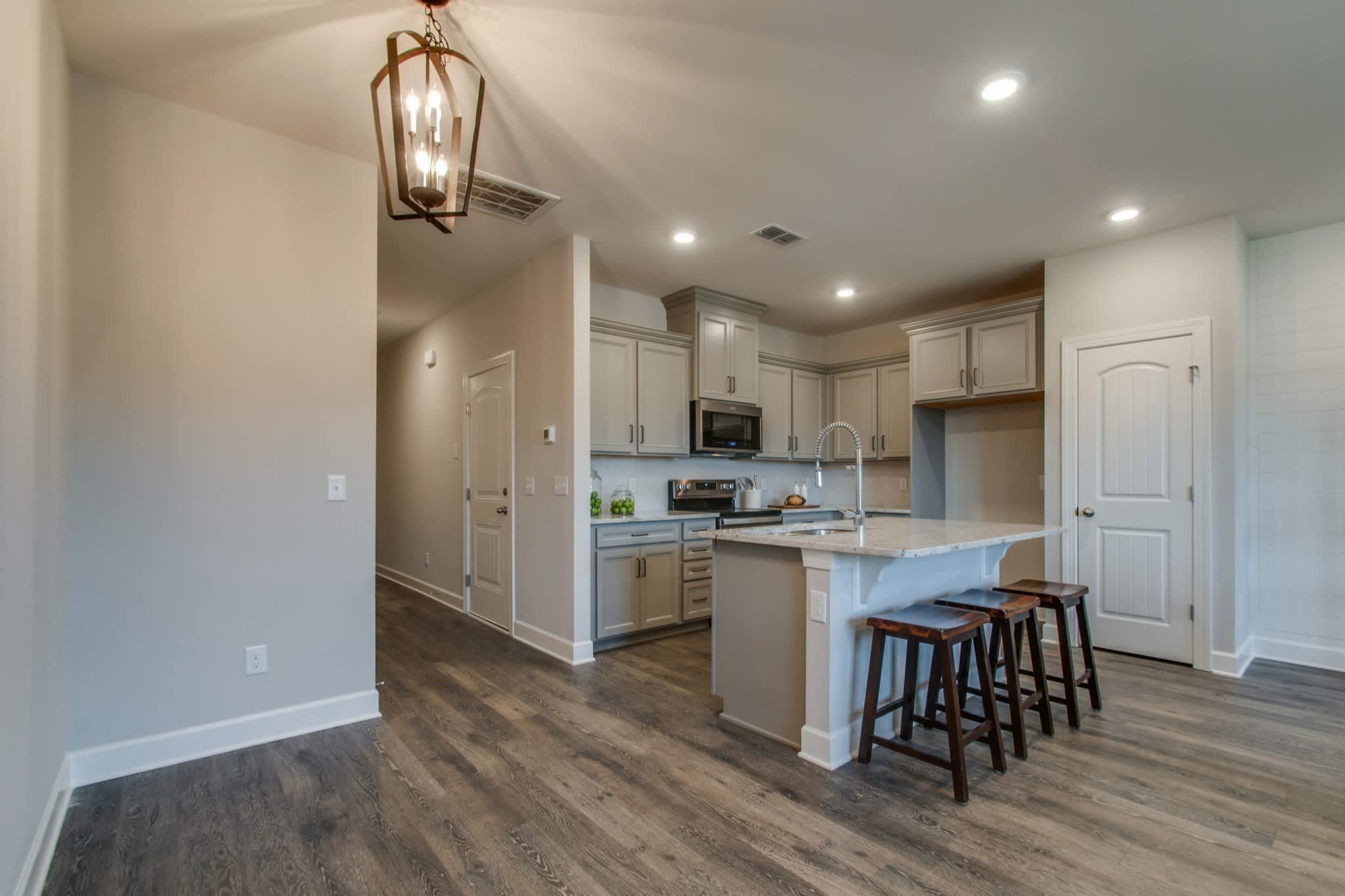 112 Brighton Lane – photo 5