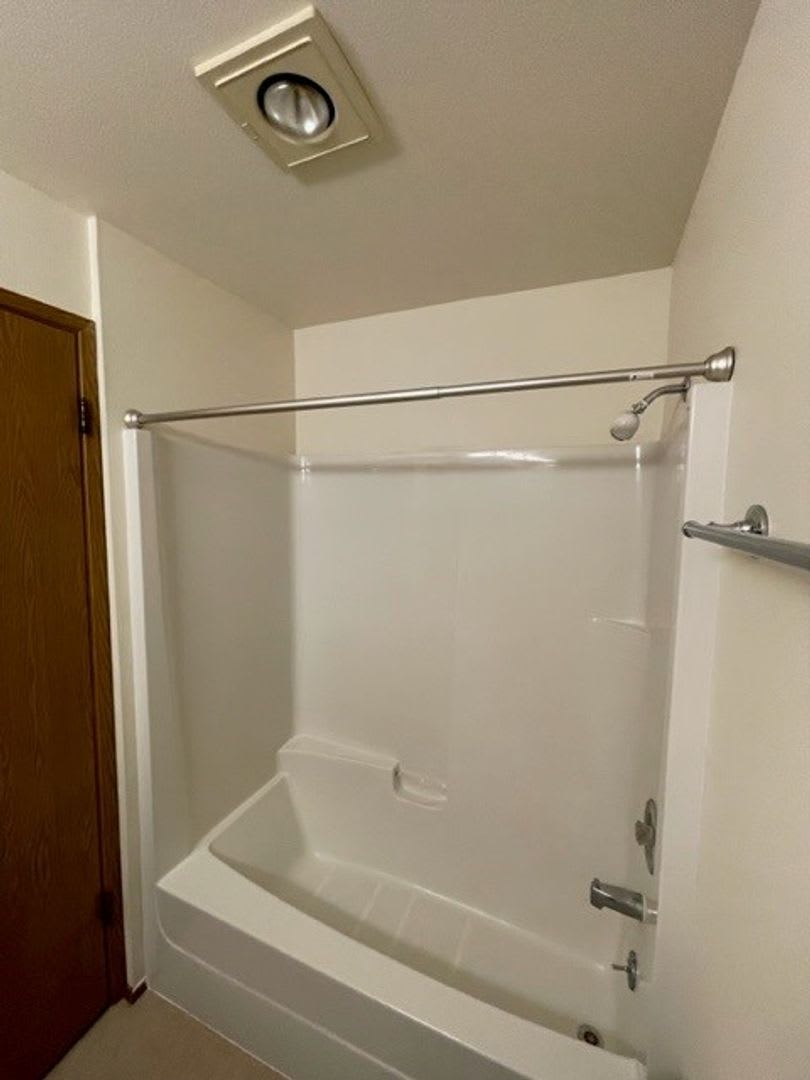 1K Kristine Apartments – photo 5