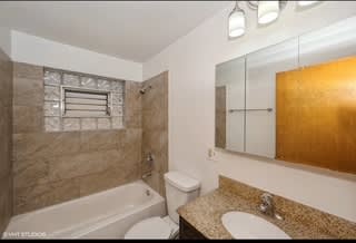 6883 North Northwest Highway – photo 4