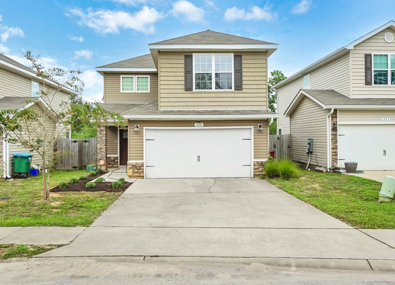 1st Month Rent Free with Move in Date before August 1, 2026!!! – photo 2