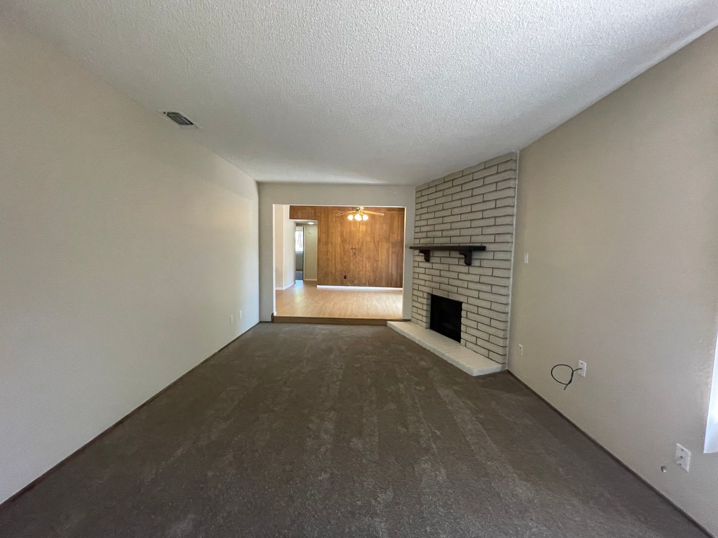 Charming 2 Bedroom, 2 Bath Duplex in Citrus Heights – photo 2
