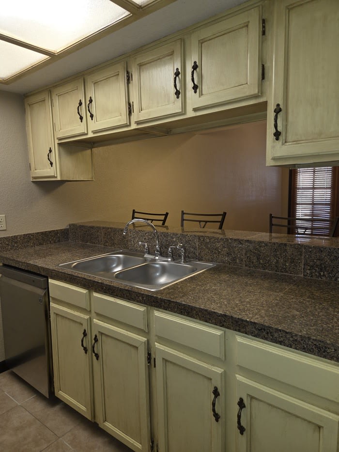 3716 East University Drive – photo 5