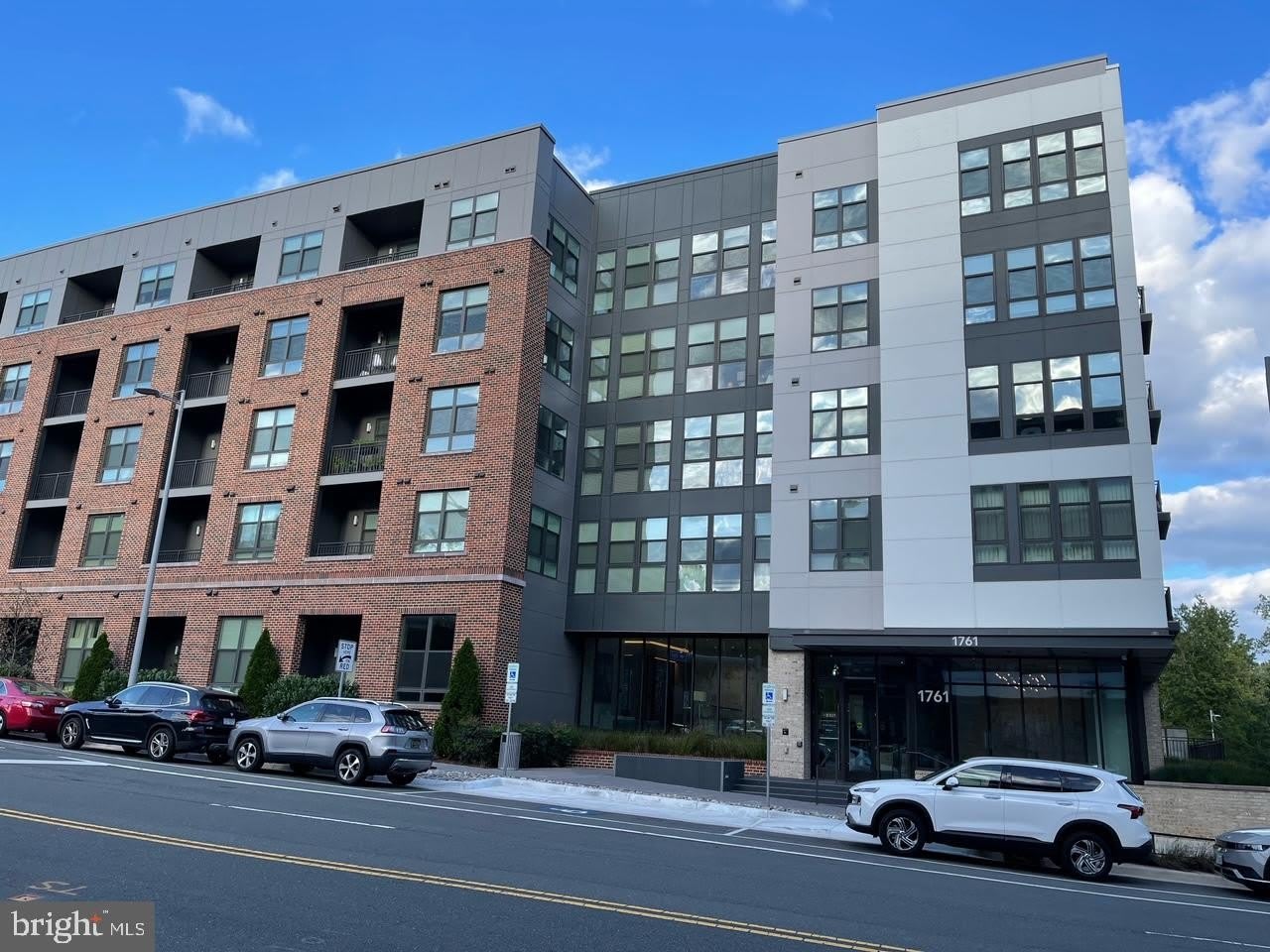 1761 OLD MEADOW Road – photo 1