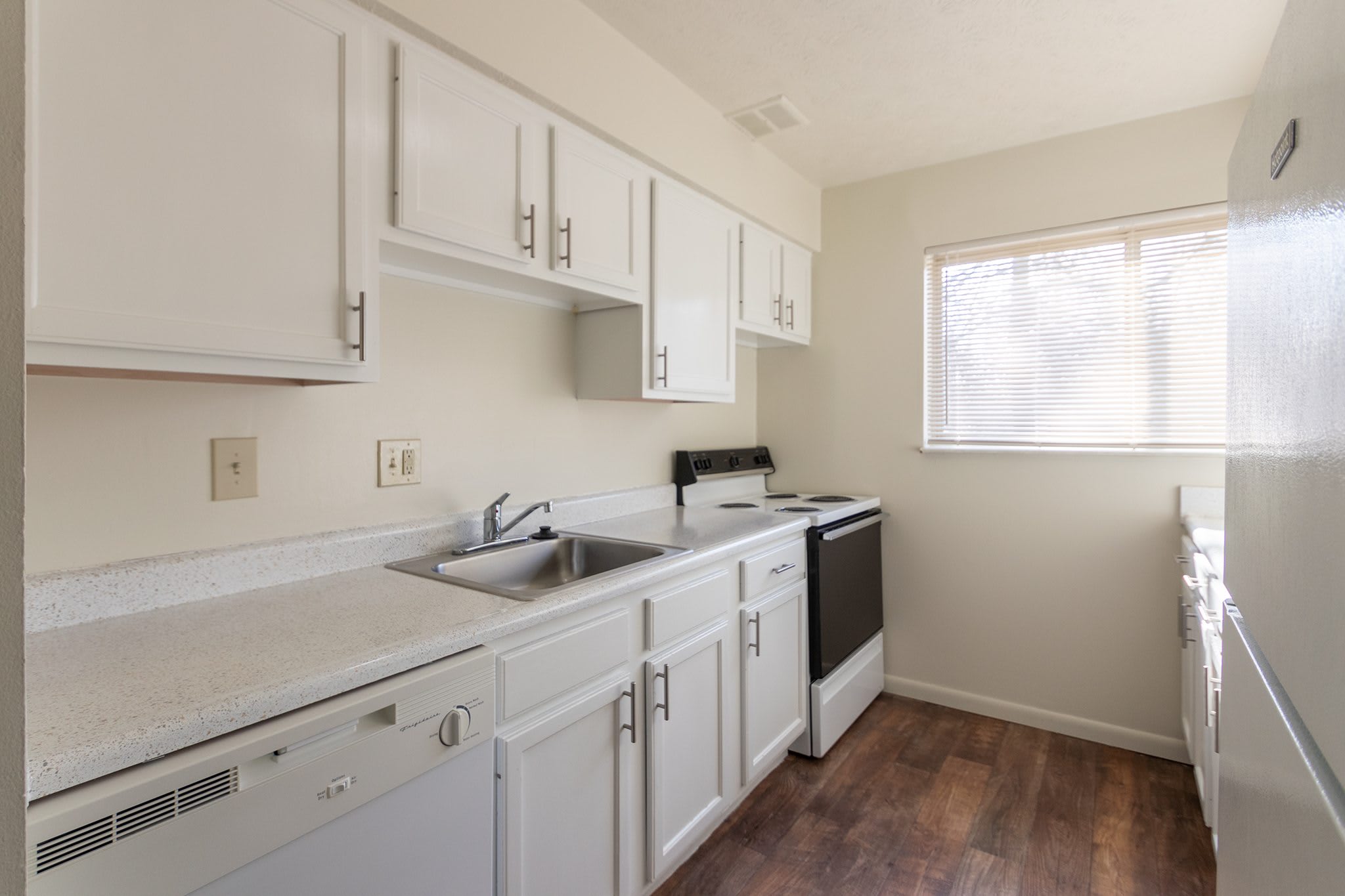 Blue Grass Manor – photo 1