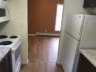 915 7Th Ave – photo 5
