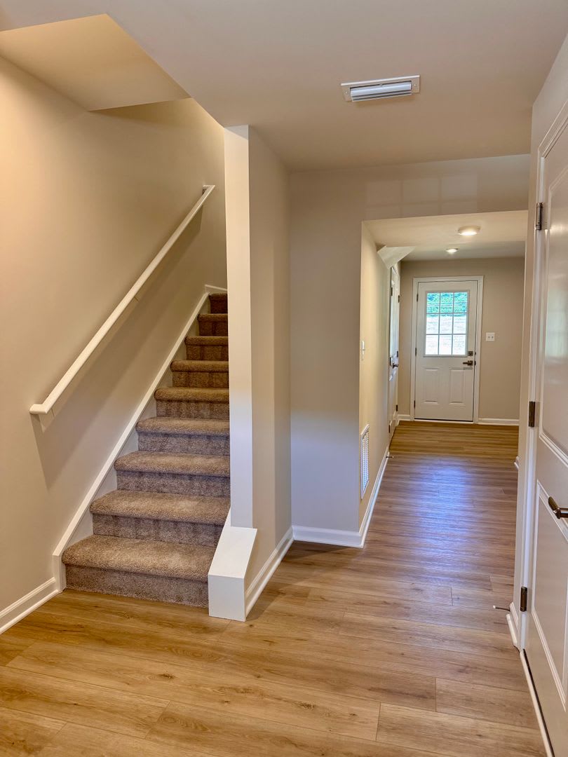 Brand New Townhouse in Ridgeview Subdivision – photo 4