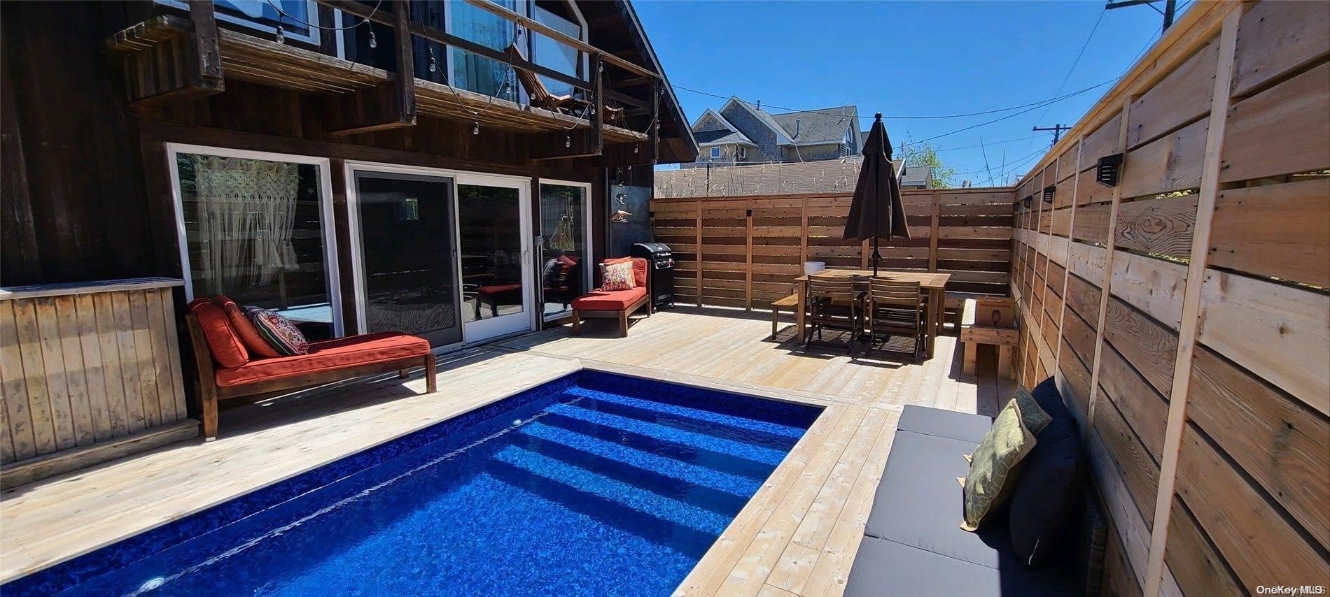 17 Bungalow Walk – photo 1