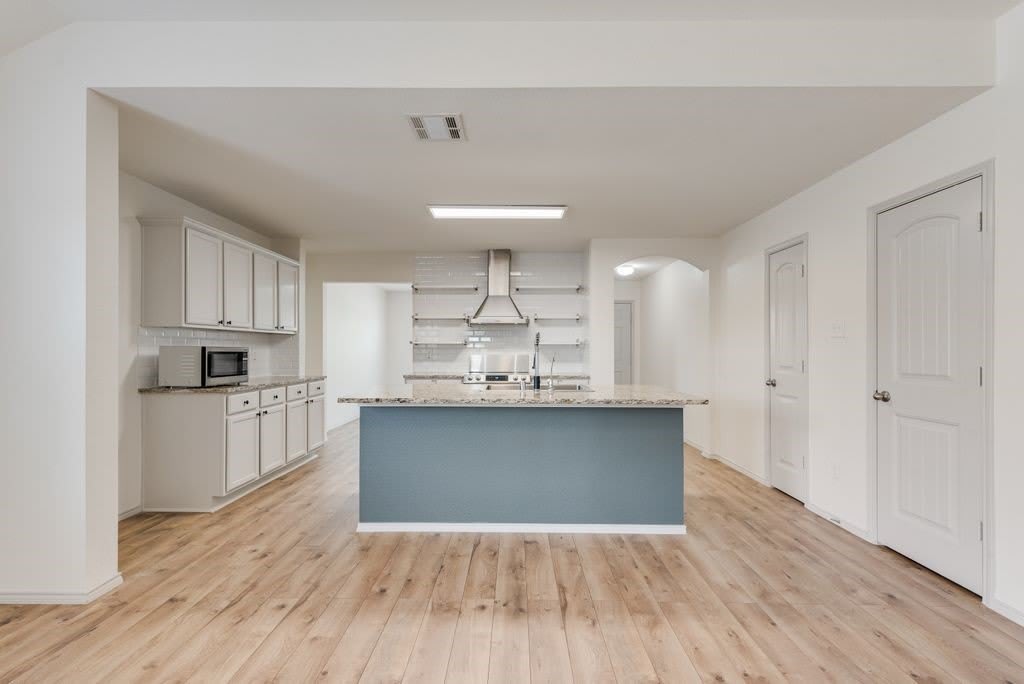 1123 Garnet Street – photo 1