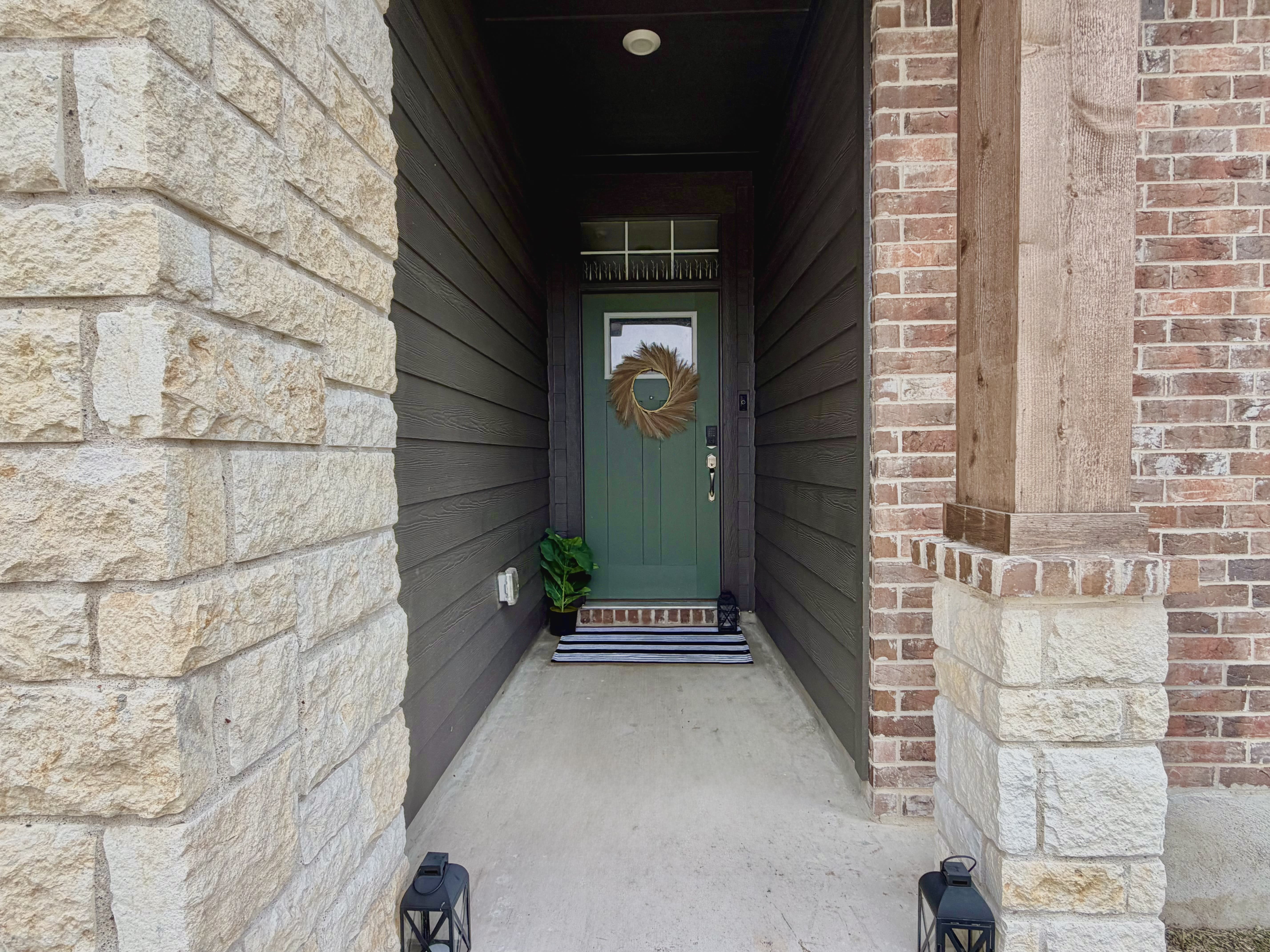 2026 Yarrelton Dr – photo 4