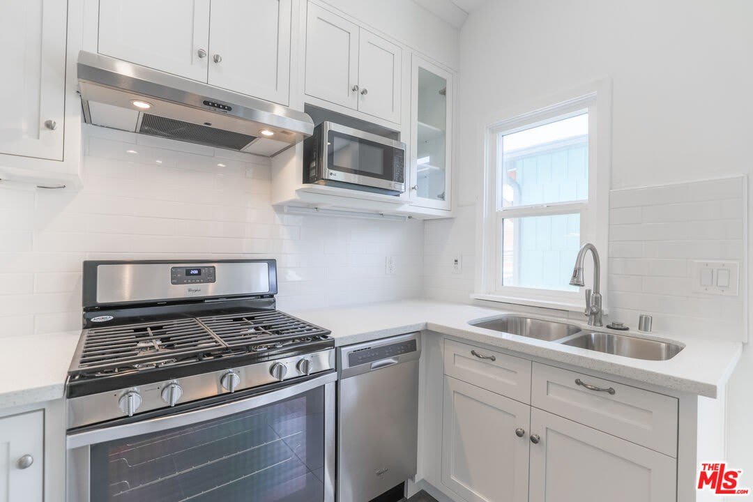 31 Breeze Ave – photo 3