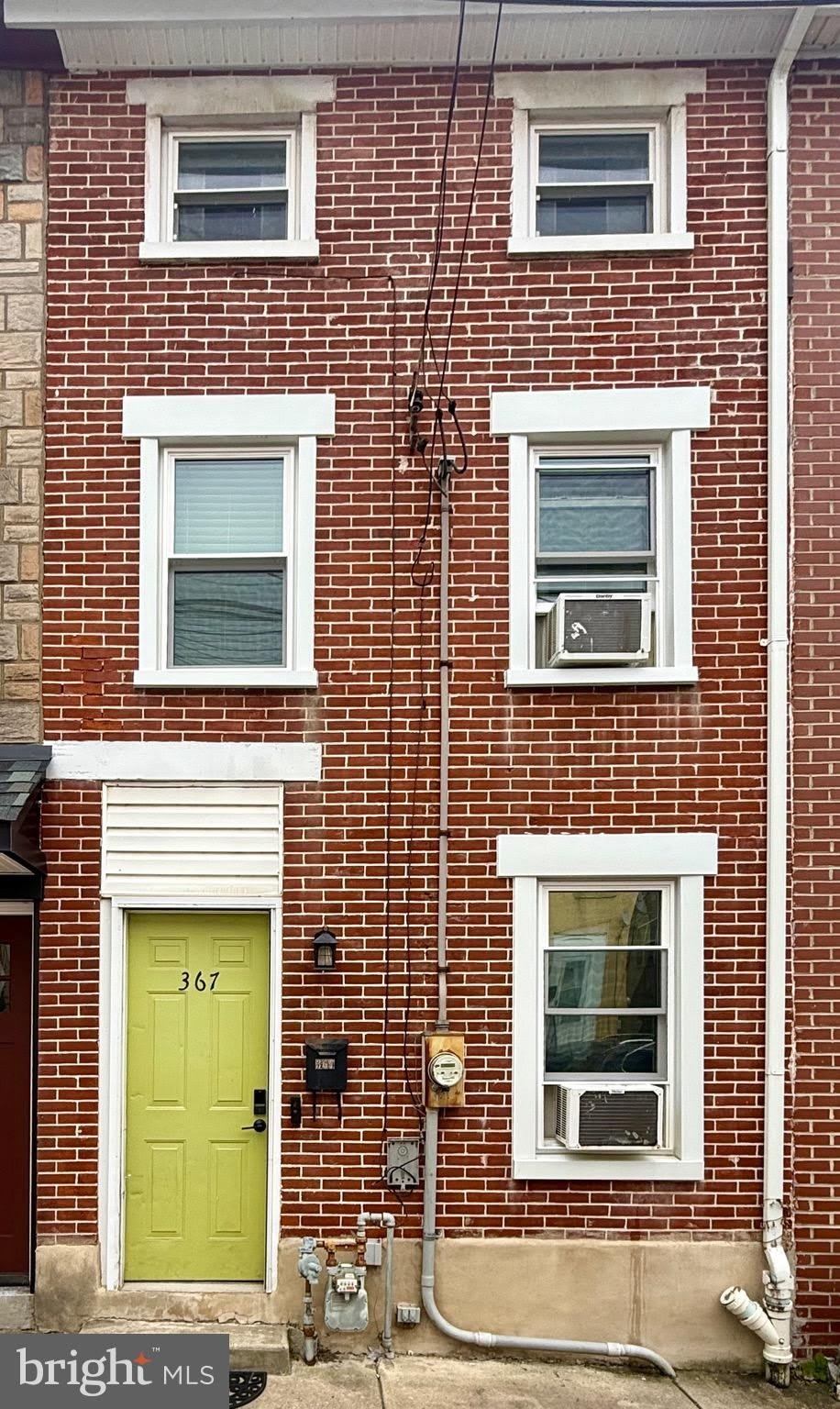 367 E Hector Street – photo 2