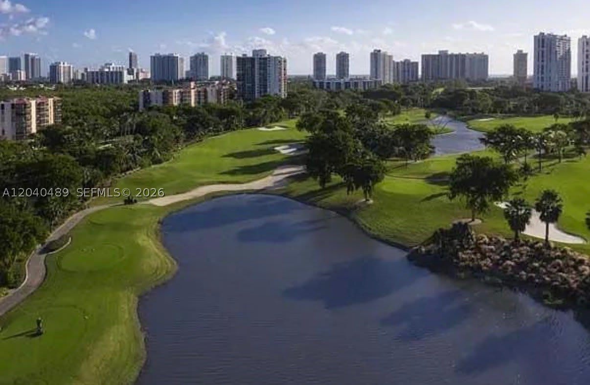20500 W Country Club Dr – photo 2