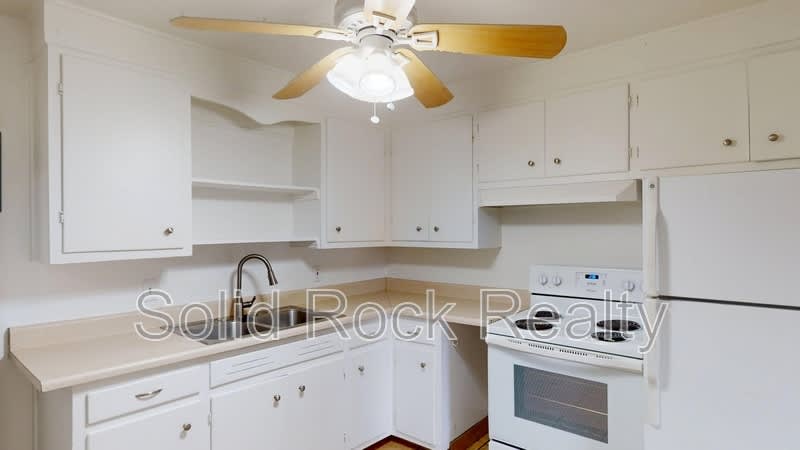 513 West Uintah Street – photo 4