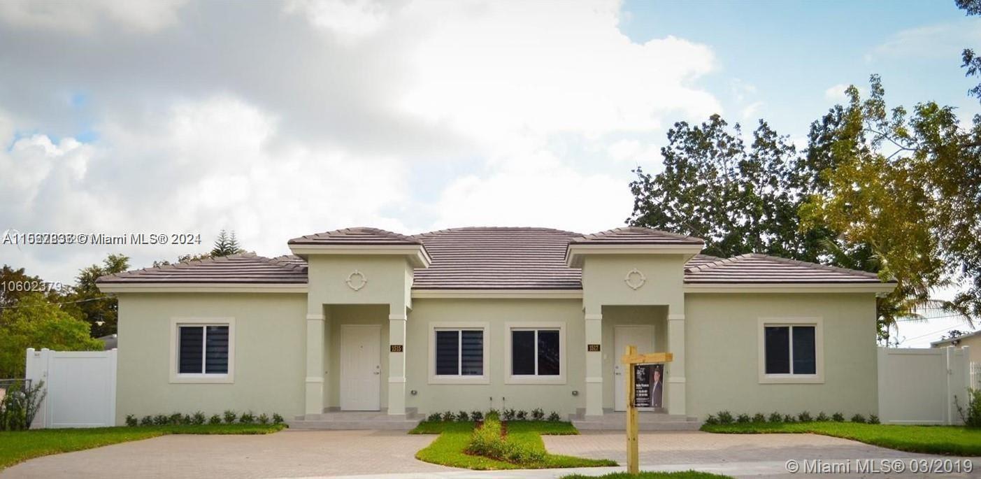 1517 Southwest 65th Place – photo 1