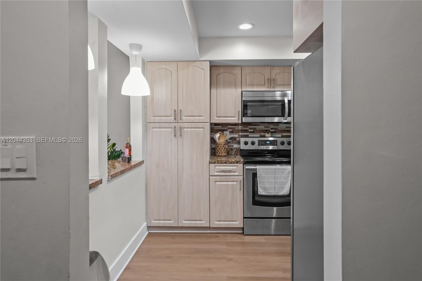 9015 Southwest 96th Avenue – photo 3