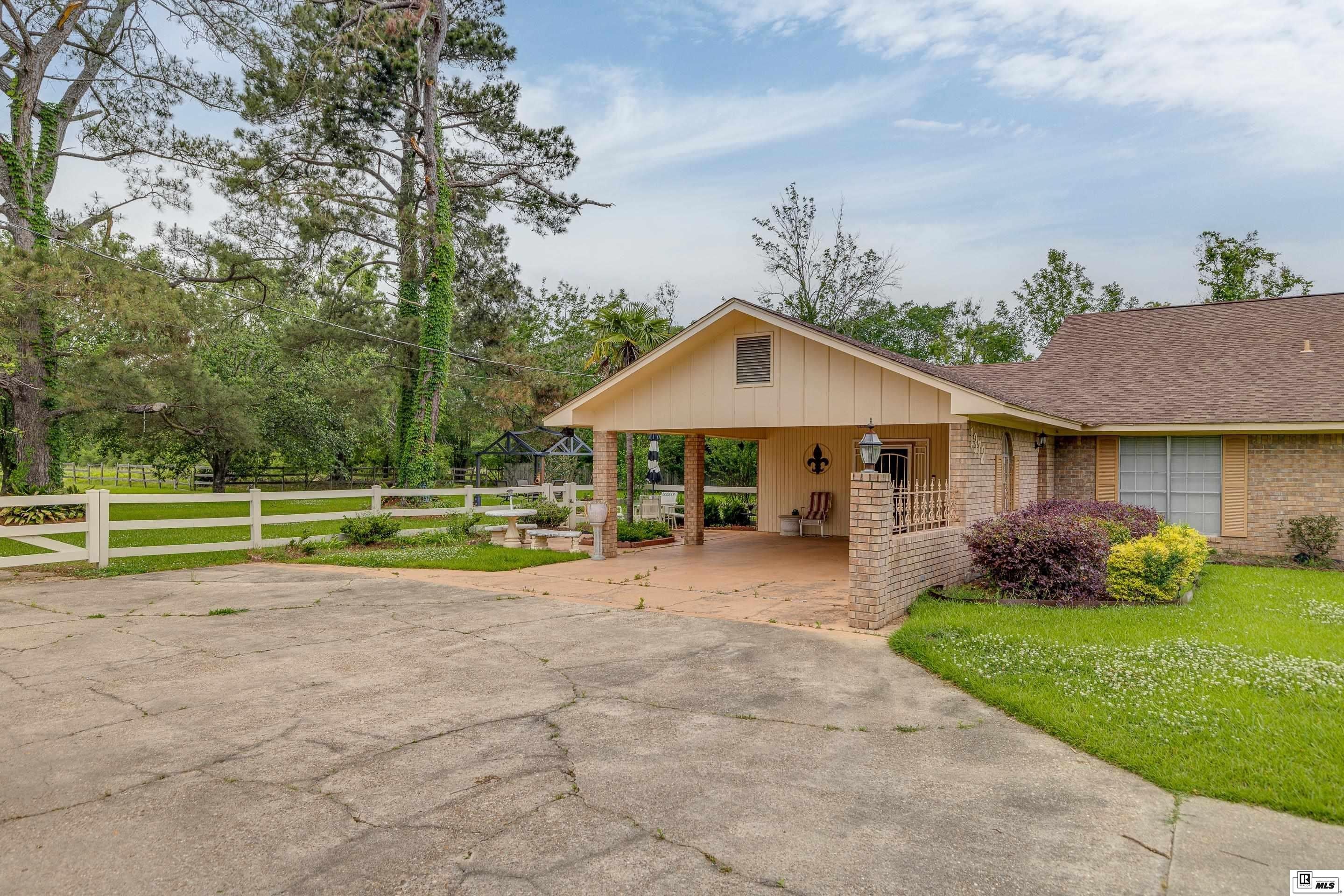 1372 PARKER ROAD – photo 5