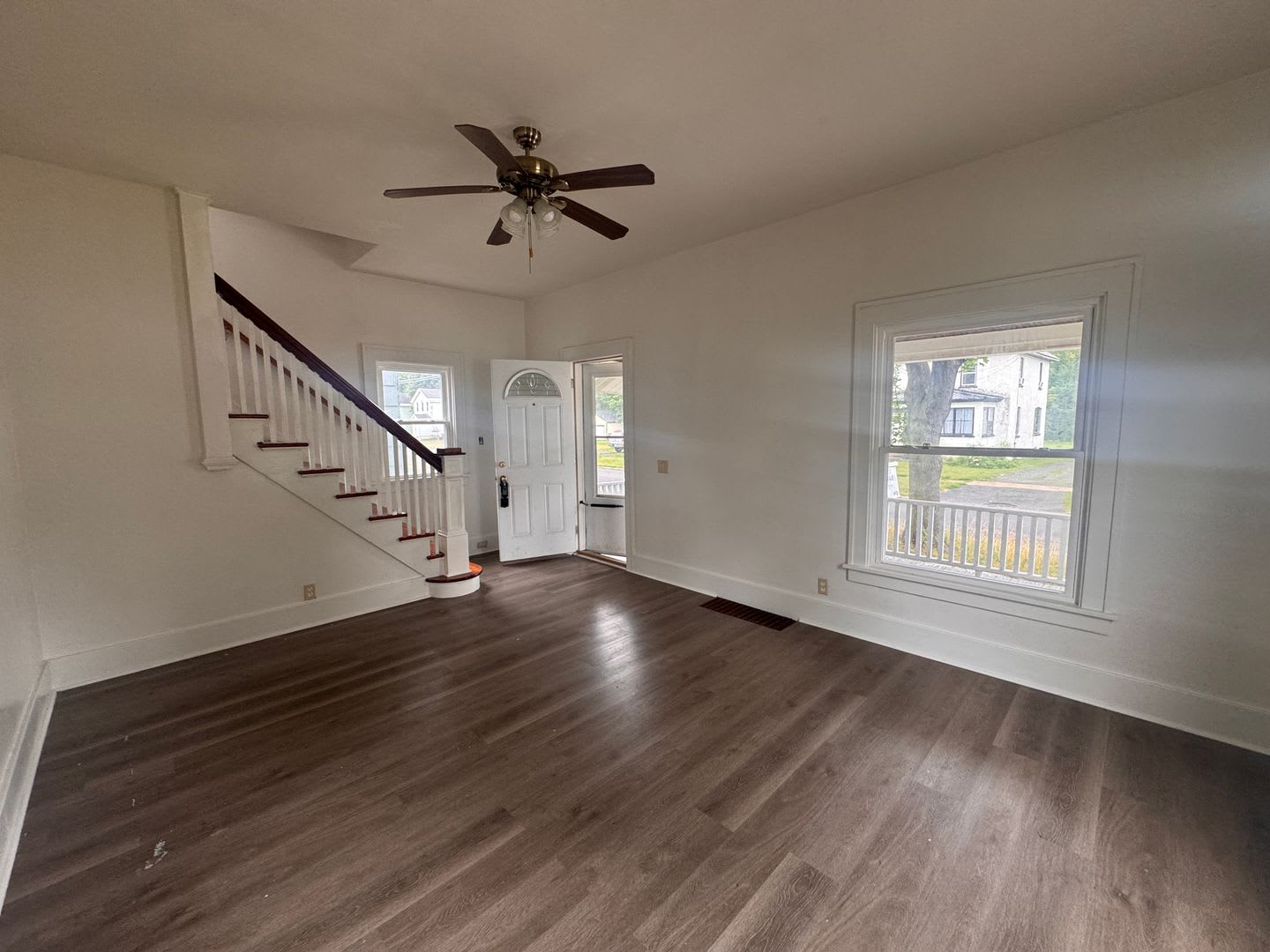 628 W Thomas St – photo 4