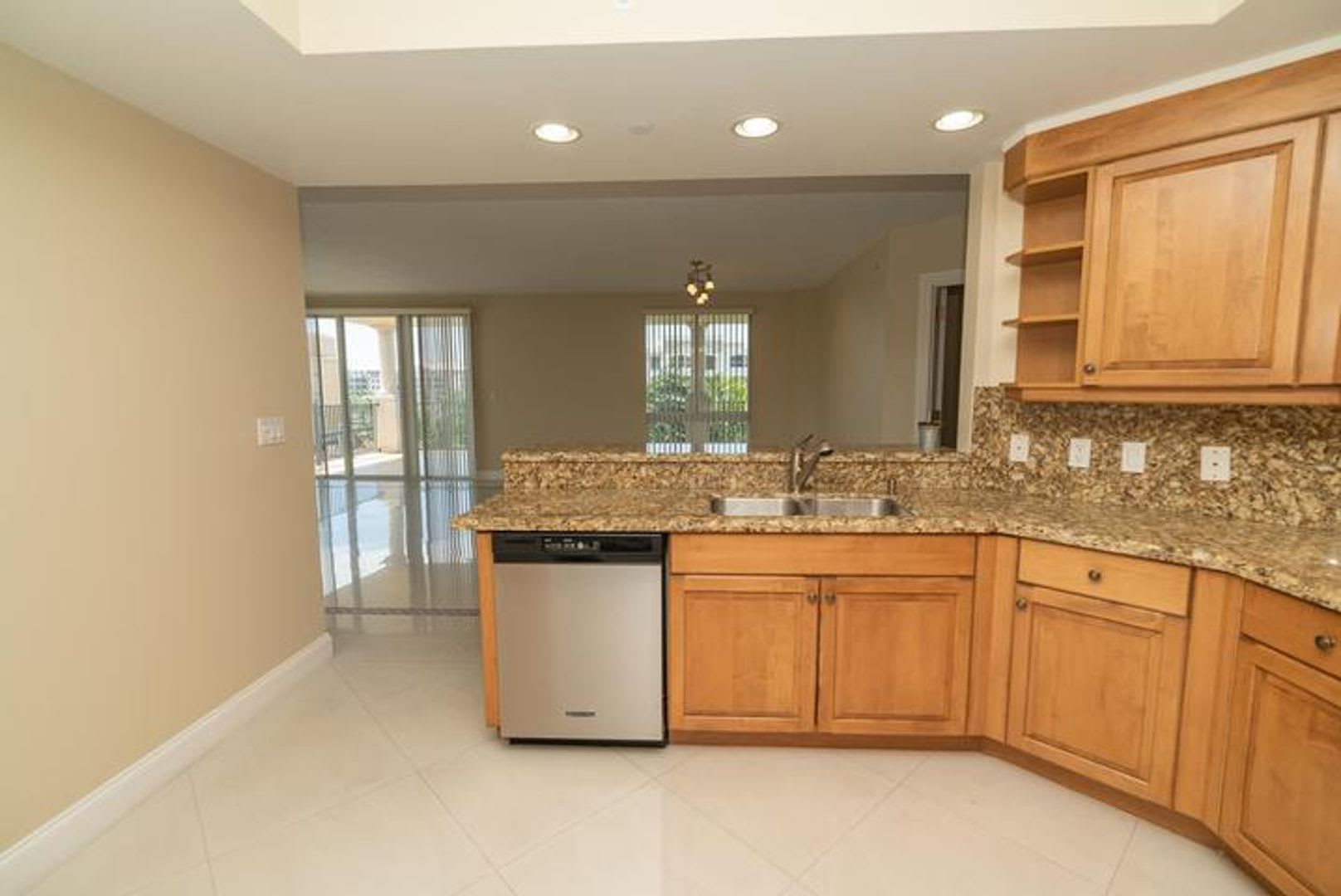 9 NE 20TH Avenue 501, Deerfield Beach, FL 33441 – photo 3