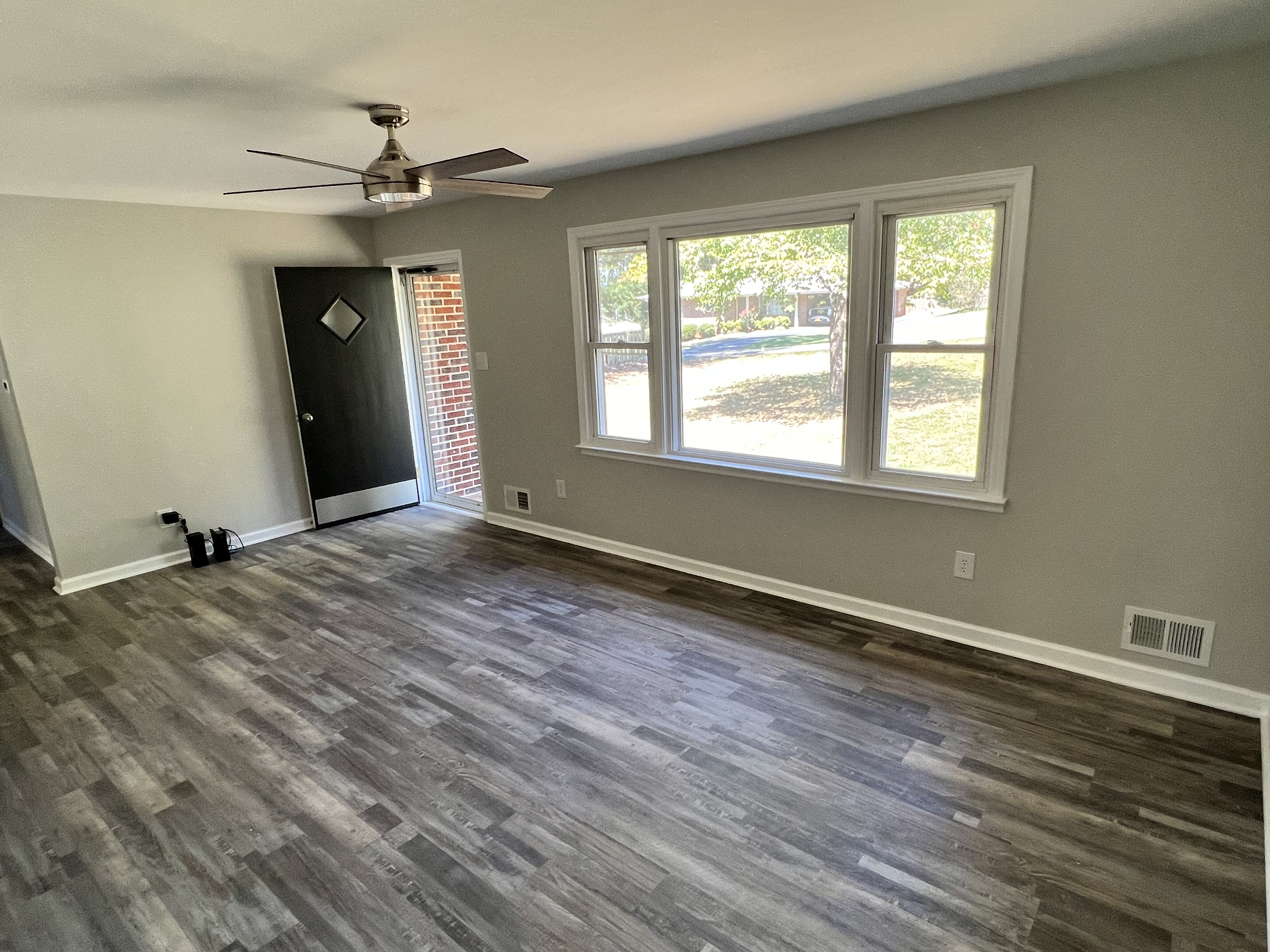 145 West Drive – photo 3