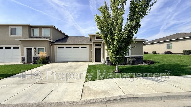 1060 S Delaware St. – photo 2