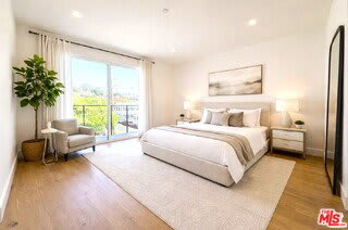 6847 North Figueroa Street – photo 2
