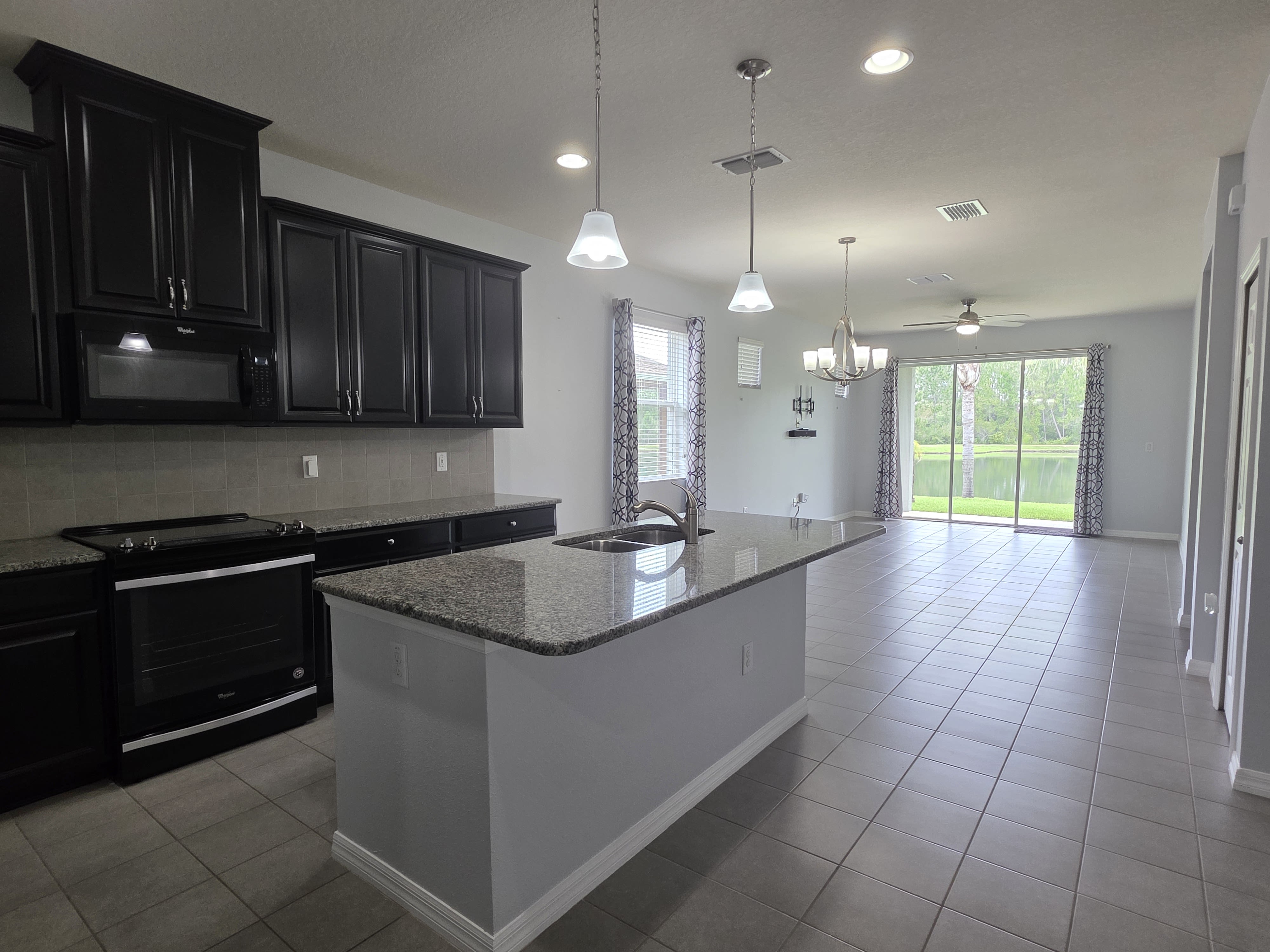 4939 Autumn Ridge Dr – photo 2