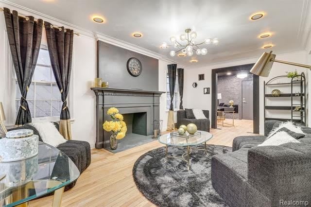 14010 Artesian Street – photo 5