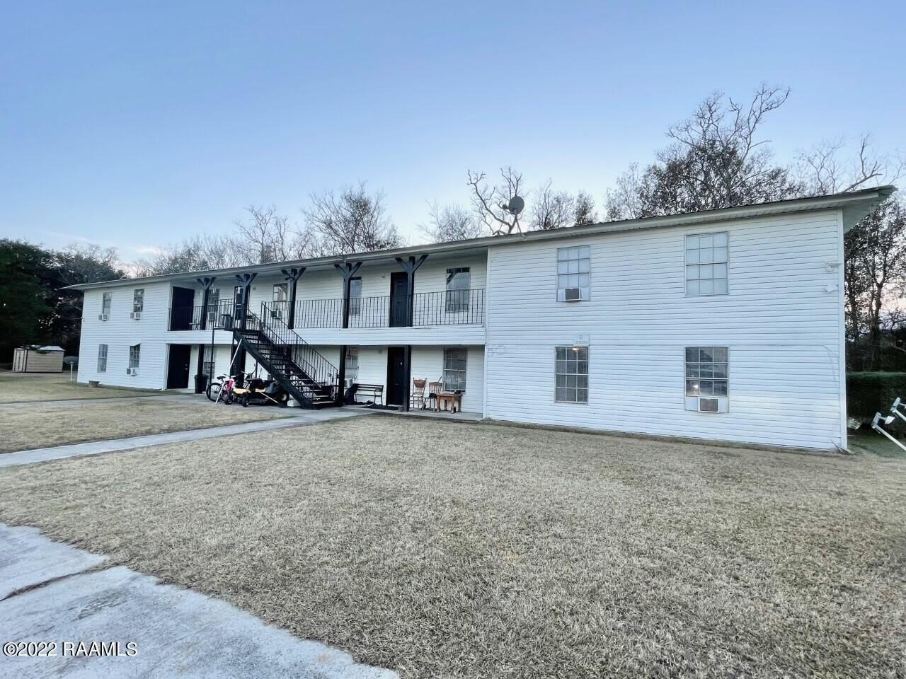 391 W Railroad – photo 1