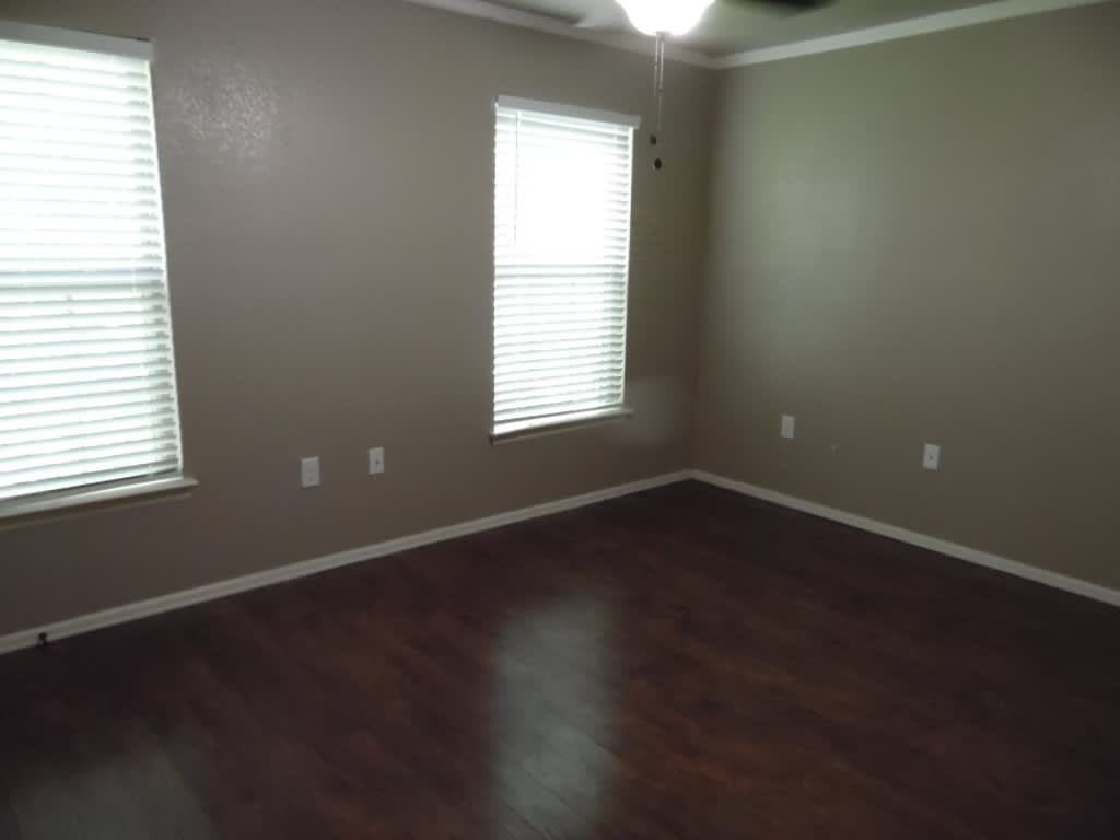 10001 Panther Way – photo 5