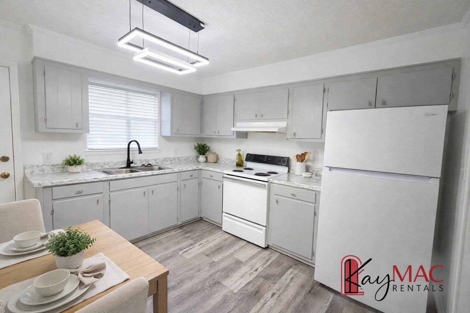 1111 6th St – photo 4